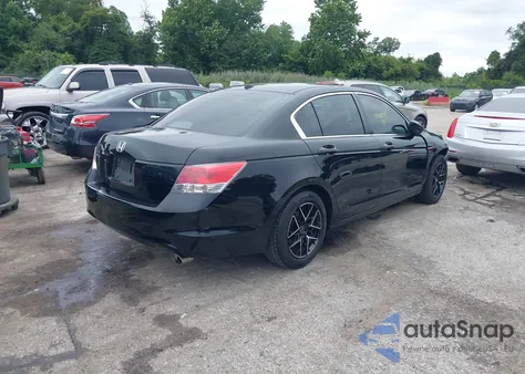 2010 Honda Accord 2.4 Ex-L из США, поврежденный, VIN 1HGCP2F8XAA117924